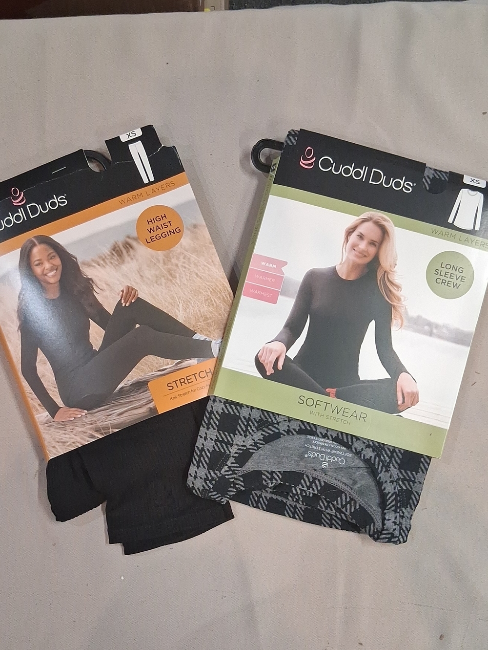 Cuddl Duds Women’s Black Thermal Leggings & Gray Patterned Long Sleeve Crew